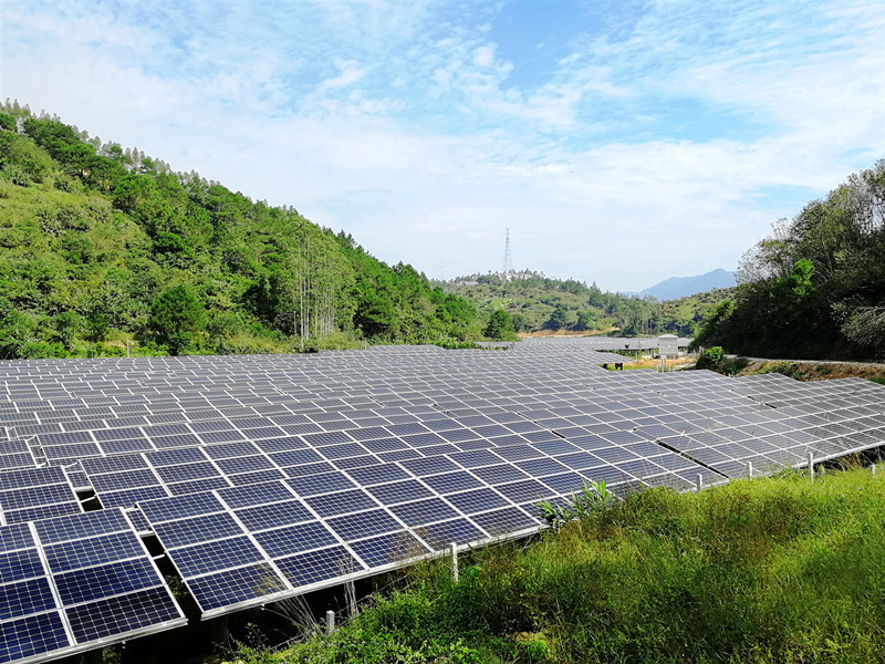 последний случай компании о Проект производства электроэнергии PV уменьшать бедности Хэнаня 7MW